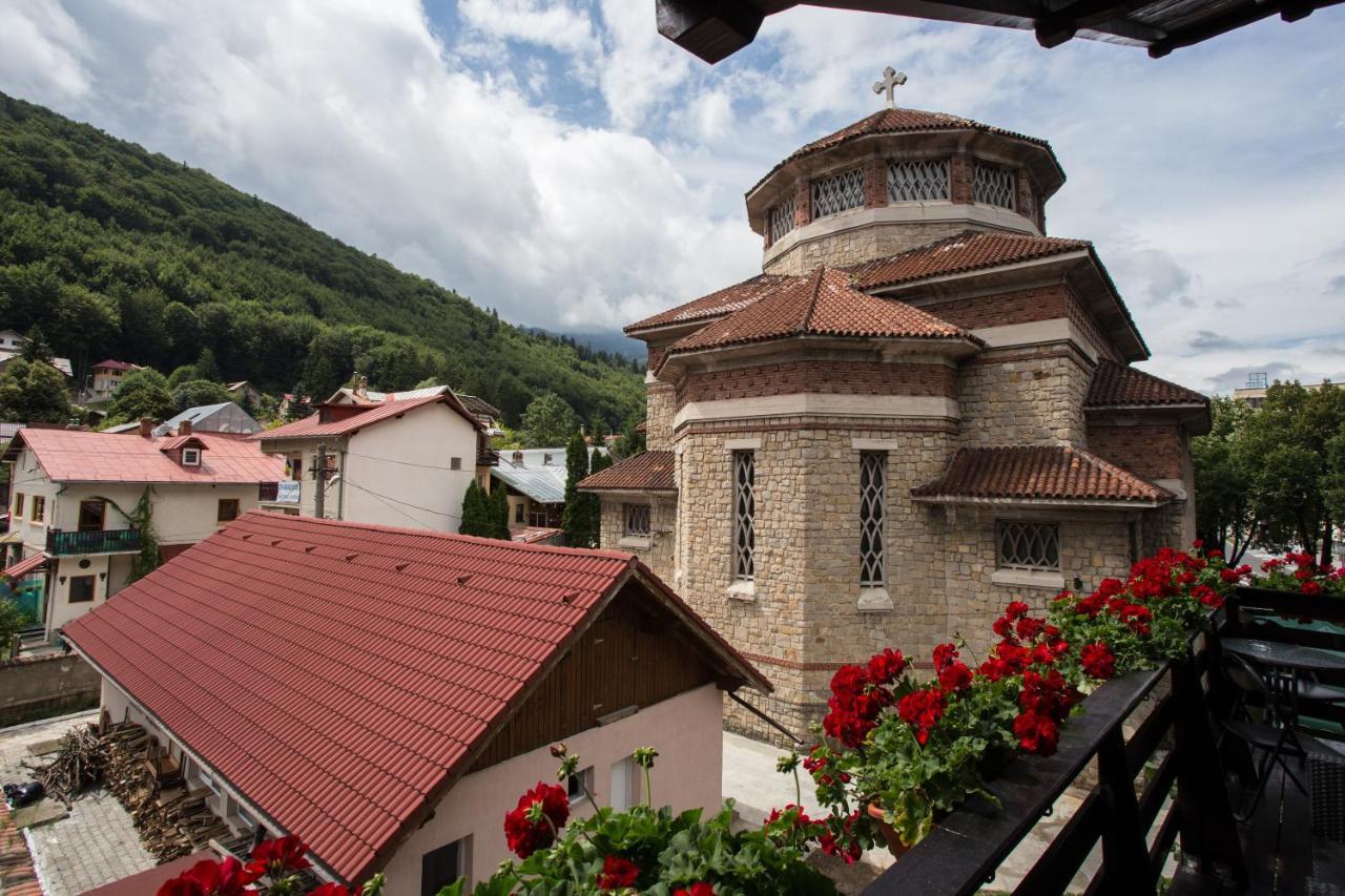 Pension Casa Wenge Sinaia Eksteriør billede